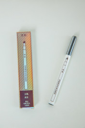 темно-серый