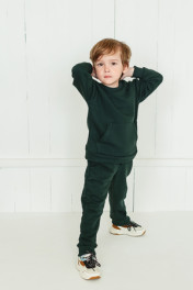 темно-зеленый