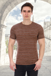 коричневый