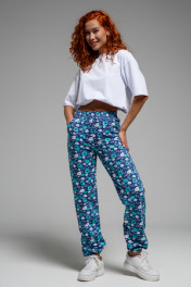 бирюзовый на джинсе