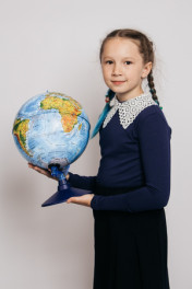 темно-синий