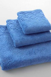 небесно-голубой