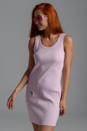 бледно-розовый