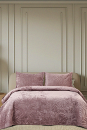 пепельно-розовый