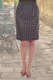 коричневый