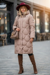 коричневый