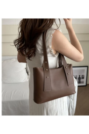 коричневый