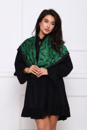 темно-зеленый