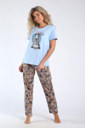 коричневый