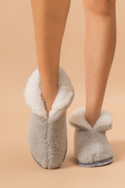 пепельно-серый