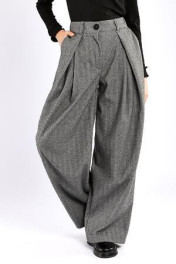 темно-серый