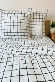 черно-белый