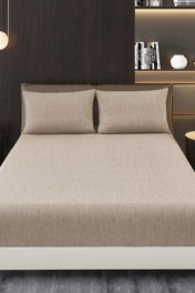 коричневый