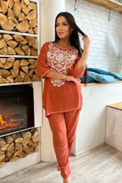 коричневый