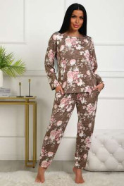 коричневый