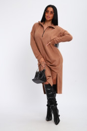 коричневый