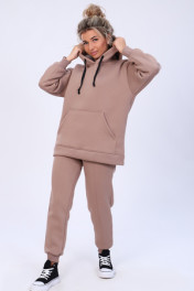 светло-коричневый