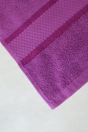 фиолетовый