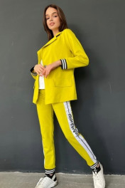 желто-горчичный