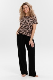 коричневый