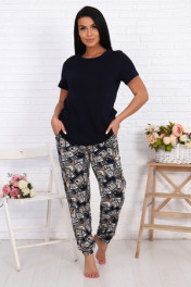 коричневый