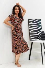 коричневый