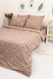 коричневый