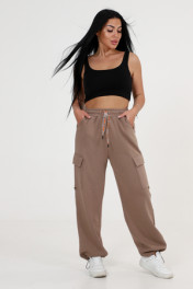 коричневый