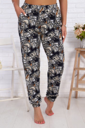 коричневый