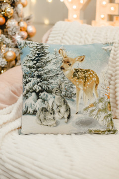 Наволочка декоративная 45х45 Олень и два зайца