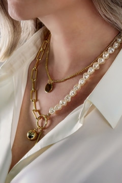 Колье с жемчугом и подвеской + Подарок, в подарочном мешочке