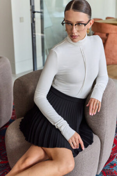 Водолазка облегающая с необработанными швами