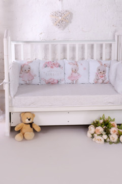 Бортик в кроватку из 12 подушечек на молнии с принтом арт. БРК-12П