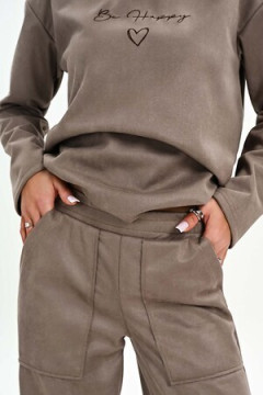 Брюки из мягкой эко замши