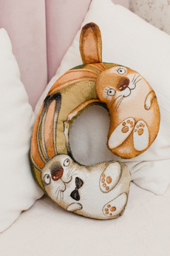 Подушка декоративная игрушка С любовью зайчата 30*40