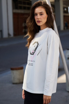 Лонгслив оверсайз с принтом