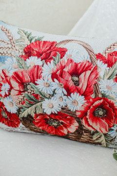 Наволочка декоративная 65х45 Маки в корзине