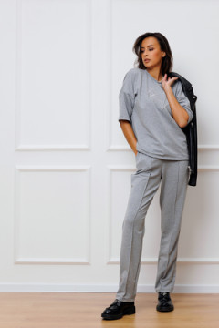 Футболка с вышивкой