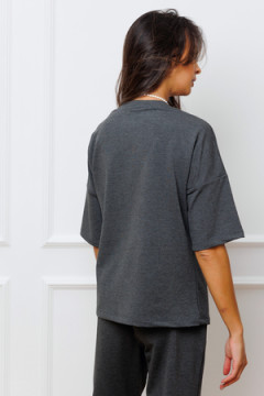 Футболка с вышивкой