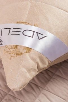 Подушка "Верблюд" тик на молнии лебпух+вербл, стег, лента, сумка(Н)