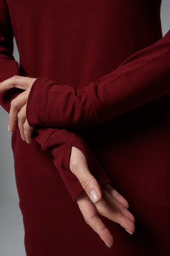 8520 Платье с капюшоном