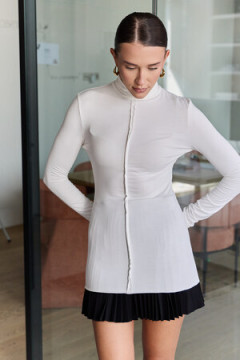 Водолазка облегающая с необработанными швами