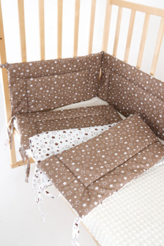 Бортик в детскую кроватку четырехсторонний  БРК32/звездочка-кофе