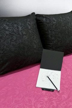 КПБ с одеялом New Style КМ-028 черный-фуксия