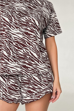 Пижама с шортами домашняя Зебра коричневый