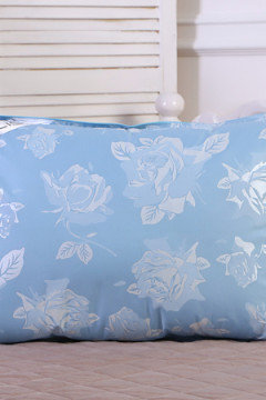 Подушка "Лебяжий пух" тик леб.пух, атл.кант,отстрочка,лента,сумка(Н)