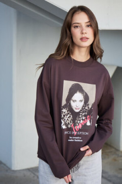 Лонгслив оверсайз с принтом