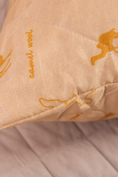 Подушка "Верблюд" п/э полиэфирное волокно, стег, пакет с пл. ручкой(Н)