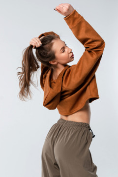 Свитшот 2 оверсайз короткий