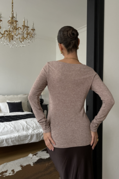 Лонгслив облегающий полупрозрачный с длинным рукавом